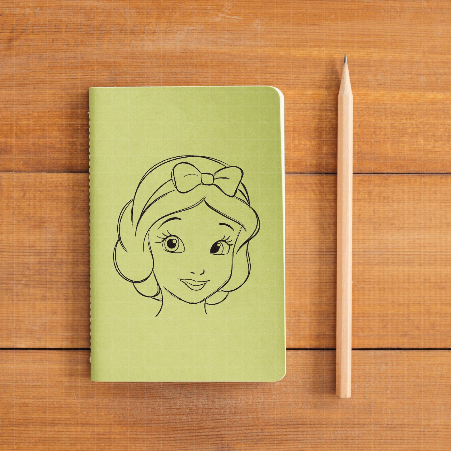 COD1678 -Snow White png, Princess png, Snow White and the Seven Dwarfs png, outline png, disney png