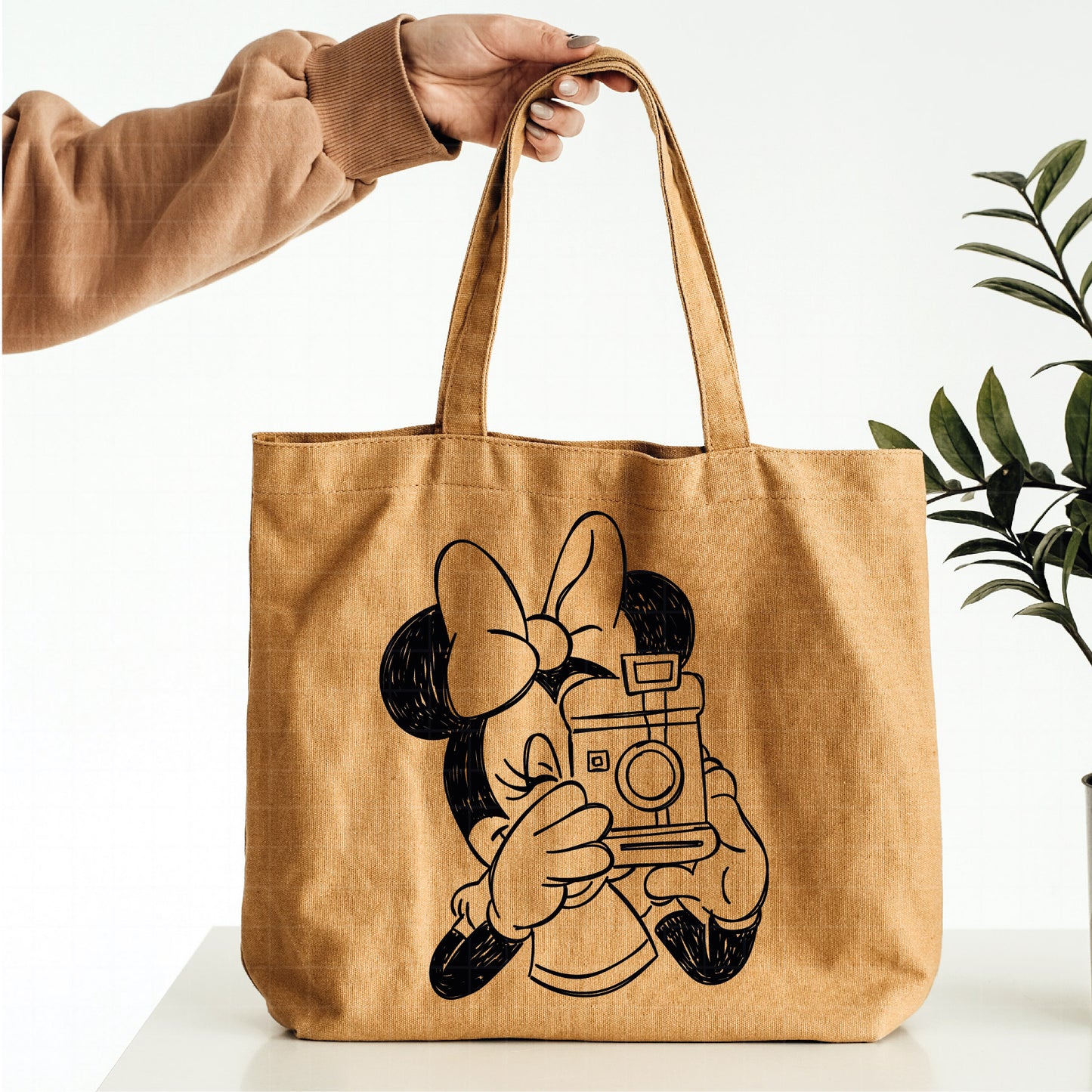 COD1867 - Minnie mouse svg, Disney svg, minnie svg, Silhouette, Cricut, minnie dtf