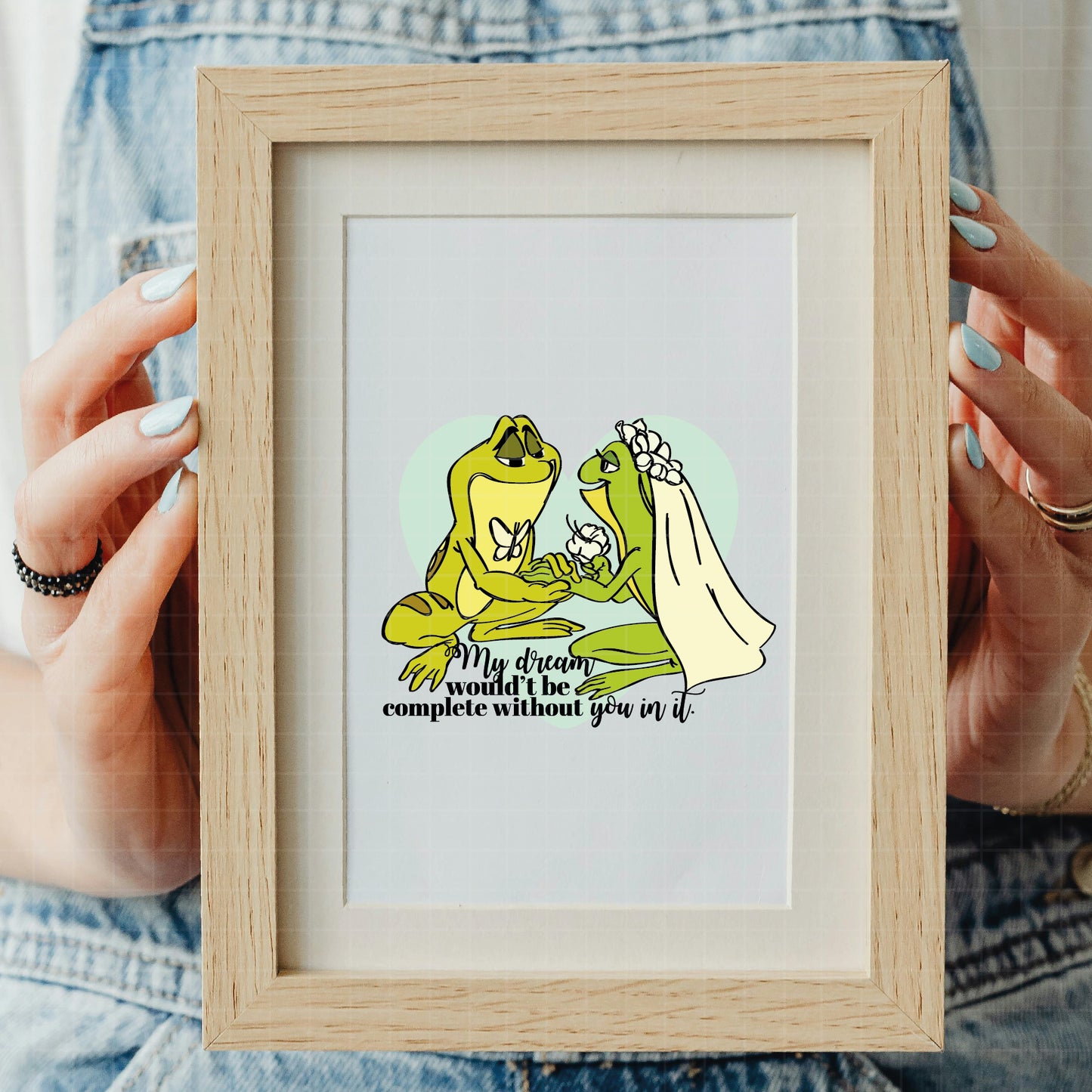 COD2576 - The frog and the Princess svg, tiana svg, frog svg, Princess Tiana with Frog, outline svg, cricut silhouette, Princess svg, Disney svg