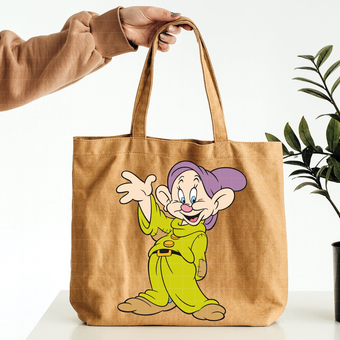 COD2717 - Fairest one of all svg, Snow White png, Princess png, Snow White and the Seven Dwarfs png, outline png, disney png