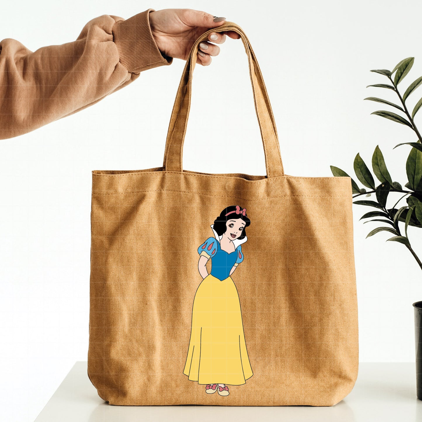 COD2755 -Snow White png, Princess png, Snow White and the Seven Dwarfs png, outline png, disney png