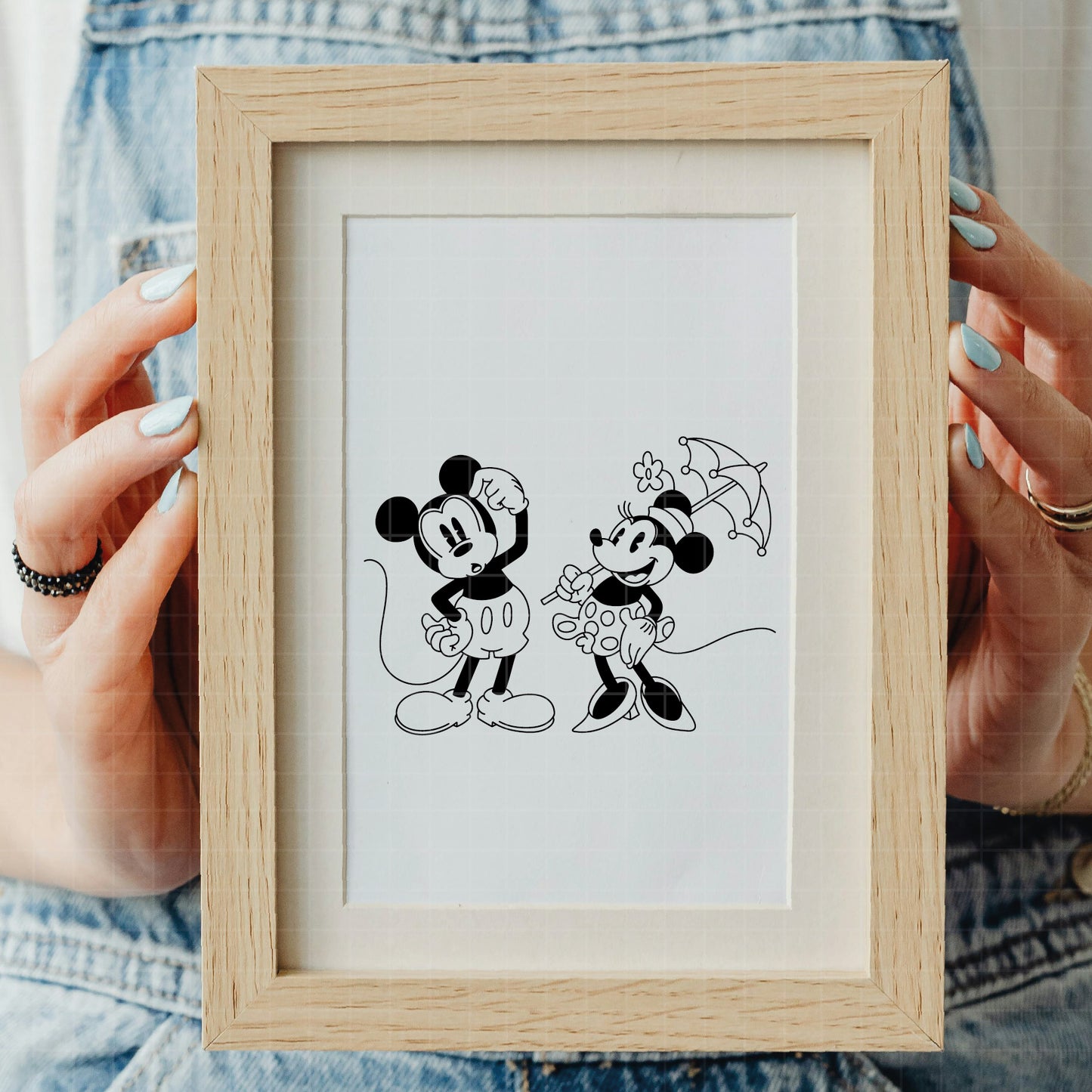 COD3182 - Mickey and minnie svg, Disney svg, mickey svg, minnie svg, Silhouette, Cricut