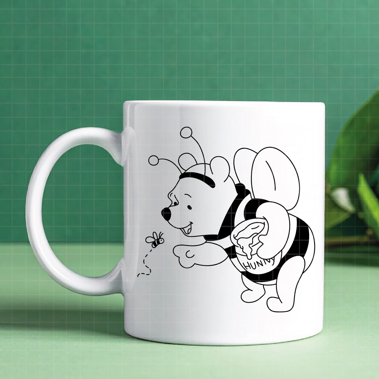 COD4665 - Winnie the Pooh in Bee Mode dtf color pack bundle Svg, Eps, Png, Dxf, Jpeg (mouth full - honey - smiling - flying -with a little bee)
