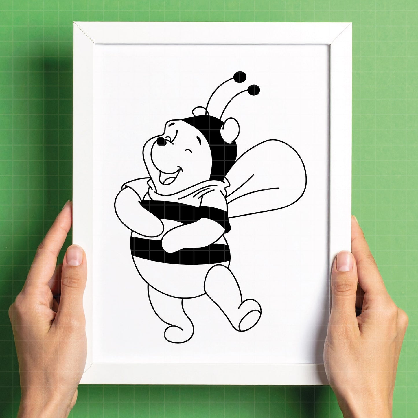 COD4666 - Winnie the Pooh in Bee Mode dtf color pack bundle Svg, Eps, Png, Dxf, Jpeg (mouth full - honey - smiling - flying -with a little bee)